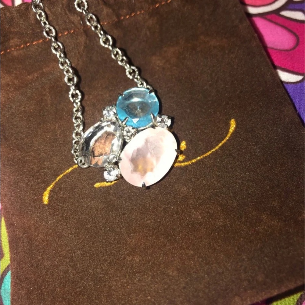 Bounkit 3 stone necklace